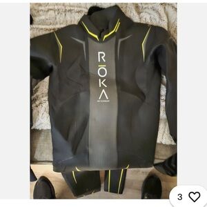 Roka MAVERICK PRO Wetsuit
LARGE
GREAT CONDITION 

Retails for 499.00$